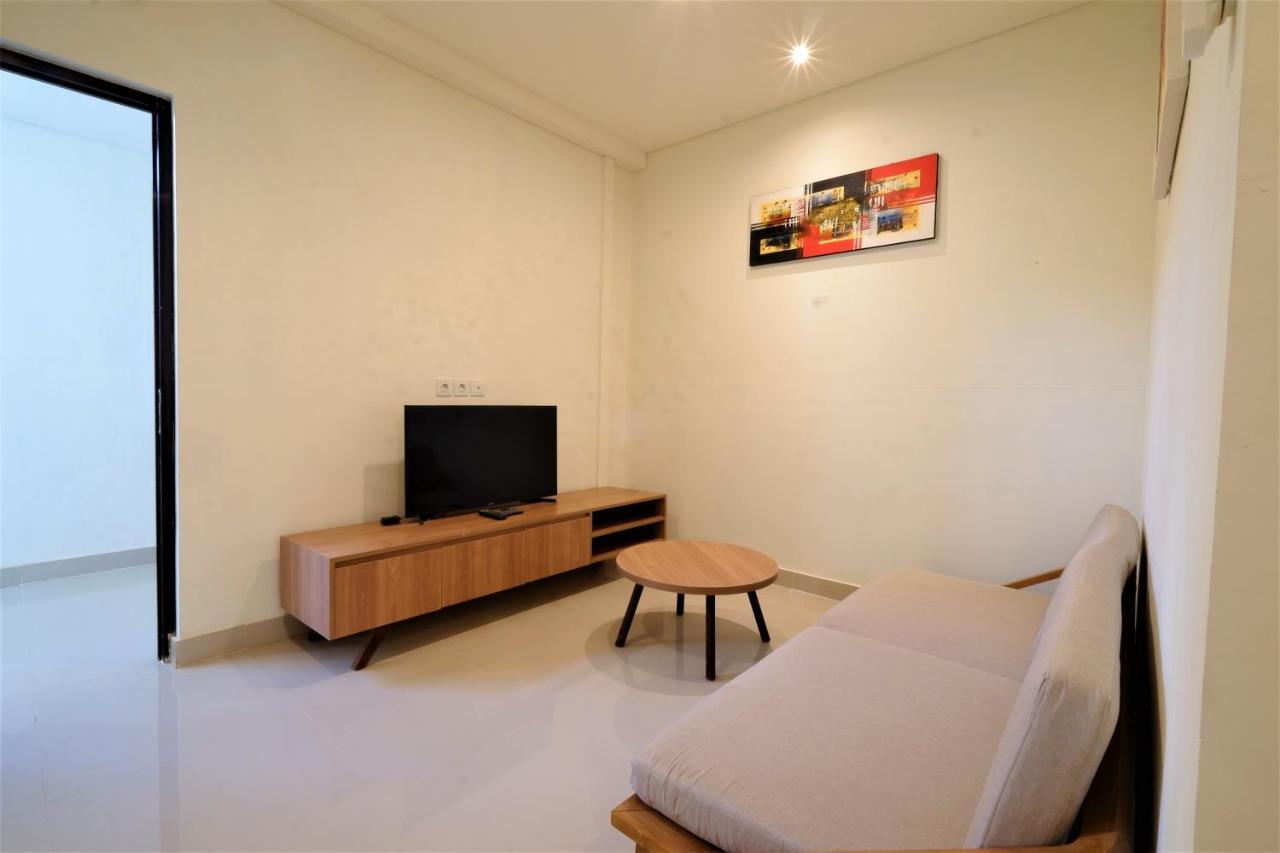 Hotel And Villa B52 Νησιά Γκίλι Εξωτερικό φωτογραφία