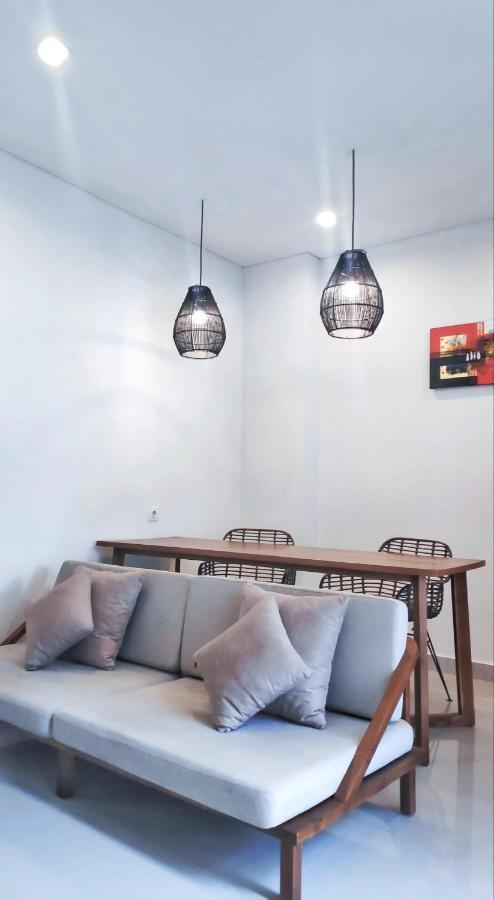 Hotel And Villa B52 Νησιά Γκίλι Εξωτερικό φωτογραφία